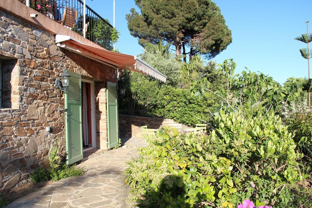 Villa Carpe Diem Le Lavandou Quarto foto